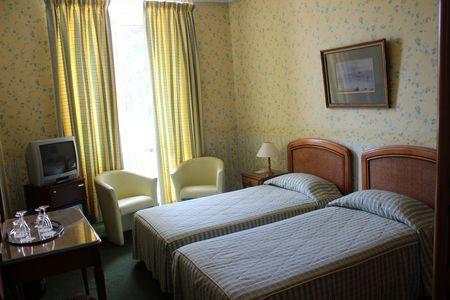 Hotel Aiglon ม็องตง ห้อง รูปภาพ