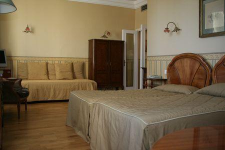 Hotel Aiglon ม็องตง ห้อง รูปภาพ